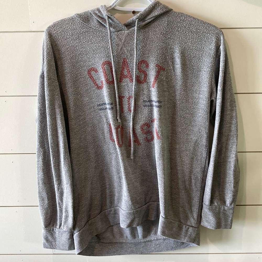 WELL WORN. Coast to coast hoodie.